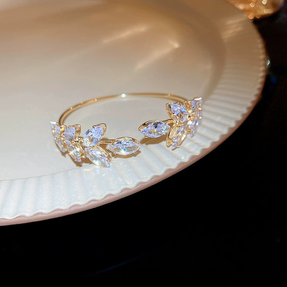 Titanium Steel Zircon Electroplated Real Gold Niche Geometric Bracelet For Women