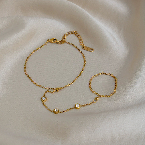 Trendy Elegant Women's Geometric Stainless Steel Real Gold Plated Finger Chain Hand Accessory