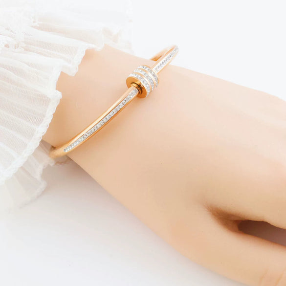 Trendy Sweet And Cool Style Geometric Titanium Steel Waterproof Sweatproof Electroplated Bracelet