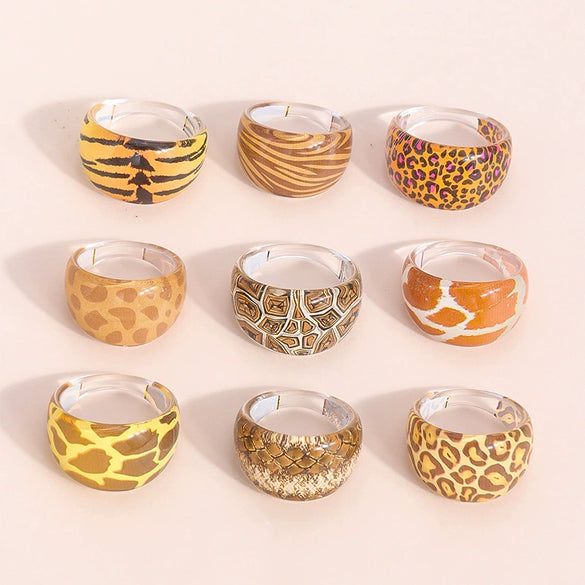 Unisex Acrylic Leopard Spot Statement Ring With Epoxy Resin Finish And Creative Chocolateinspired Design In A Light Luxury Style