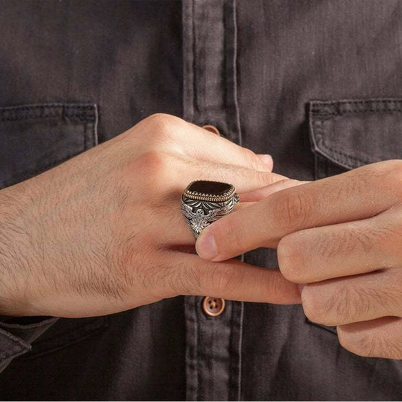 Unisex Electroplated Alloy Ring With Geometric Square Black Gemstone And Eagle Motif Fashion Statement Jewelry