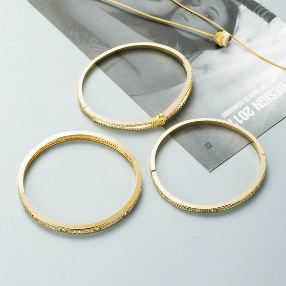 Unisex Geometric Buckle Bracelet In Copper With Gold Plating And Microinlaid Zircon Fashion Jewelry