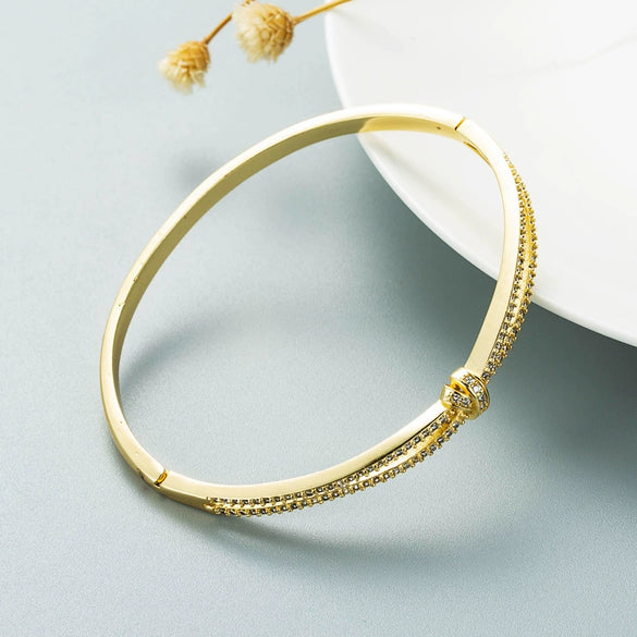 Unisex Geometric Buckle Bracelet In Copper With Gold Plating And Microinlaid Zircon Fashion Jewelry