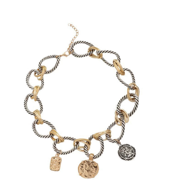 Unisex Geometric Oshaped Interlocking Alloy Necklace With Polished Electroplated Finish And Collarbone Chain