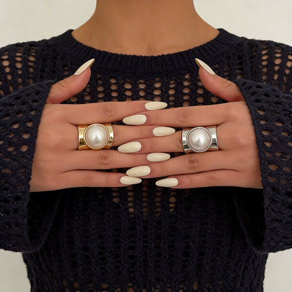 Unisex Geometric Pearl Rings Polished Zinc Alloy Wide Band Rings With Smooth Surface Design