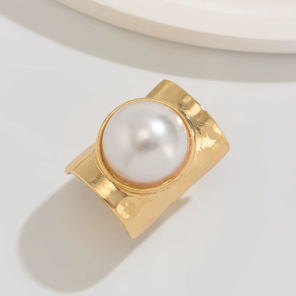 Unisex Geometric Pearl Rings Polished Zinc Alloy Wide Band Rings With Smooth Surface Design