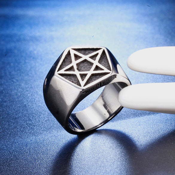 Unisex Geometric Star Ring In Electroplated Titanium Steel With Retro Inspired Style