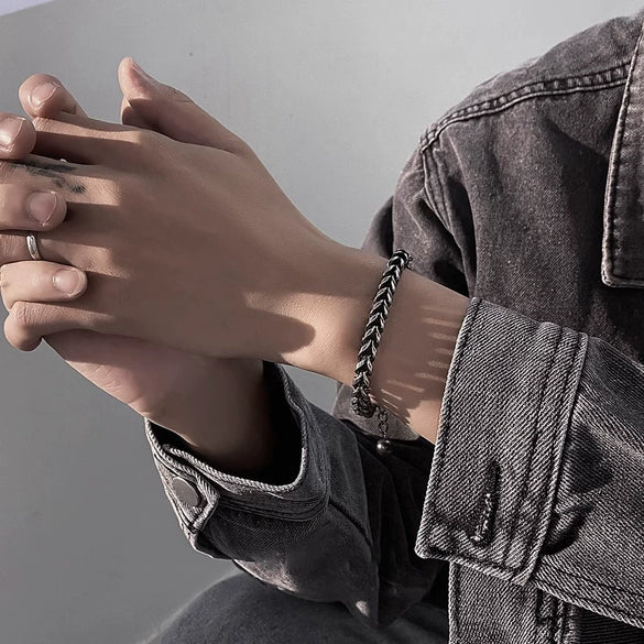 Unisex Geometric Titanium Steel Bracelet With Electroplated Finish Retro Minimalist Personality Jewelry Accessory