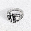 Unisex Heart Shaped Zinc Alloy Ring With Silver Black Finish And Honeycomb Pattern Modern Light Luxury Fashion Jewelry