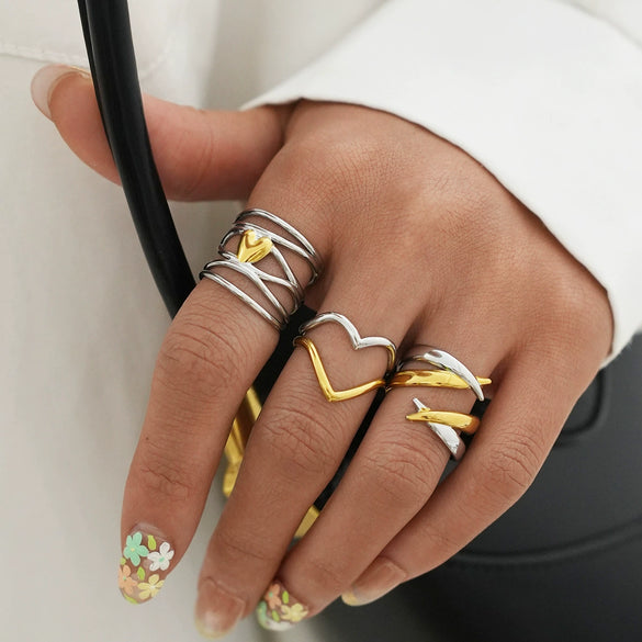 Unisex Stainless Steel Hollow Heart And Ushaped Flower Geometric Rings With Vacuum Furnace Electroplating