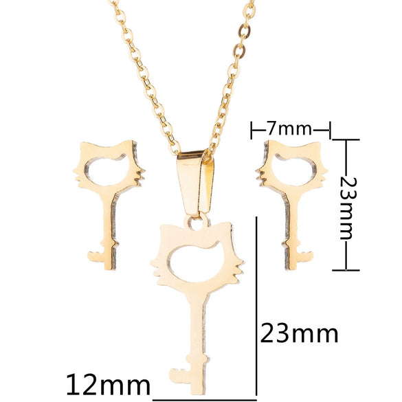 Unisex Titanium Steel Bear And Piglet Pendant Necklace And Stud Earrings Set With Electroplated Finish