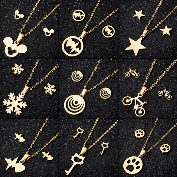Unisex Titanium Steel Bear And Piglet Pendant Necklace And Stud Earrings Set With Electroplated Finish
