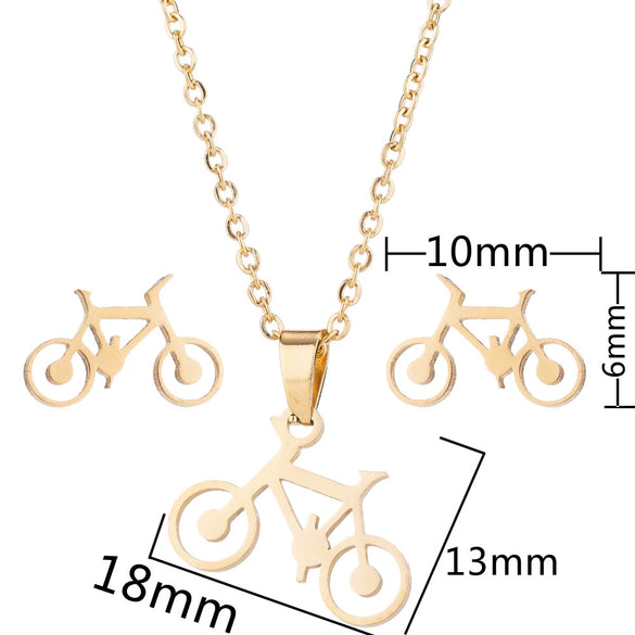 Unisex Titanium Steel Bear And Piglet Pendant Necklace And Stud Earrings Set With Electroplated Finish