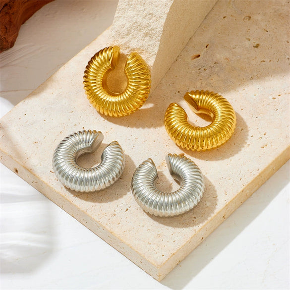 Unisex Titanium Steel Hollow Threaded Ear Clip Earrings With Geometric Style And Vacuum Electroplating In Furnace Treatment