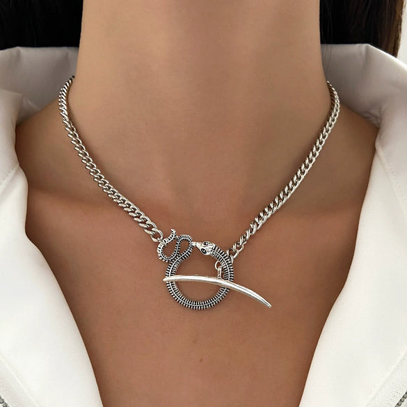 Unisex Zinc Alloy Animal Zodiac Snake Pendant Necklace With Electroplating And Regular Chain Ins Style Punk Hiphop Cold Style
