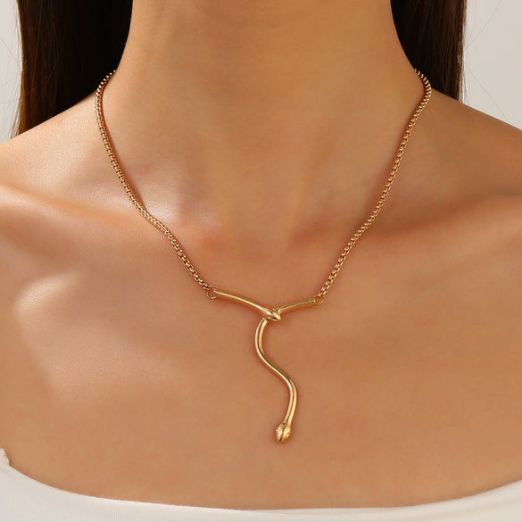 Unisex Zinc Alloy Animal Zodiac Snake Pendant Necklace With Electroplating And Regular Chain Ins Style Punk Hiphop Cold Style
