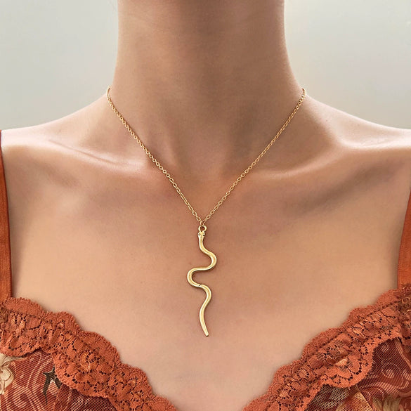 Unisex Zinc Alloy Animal Zodiac Snake Pendant Necklace With Electroplating And Regular Chain Ins Style Punk Hiphop Cold Style