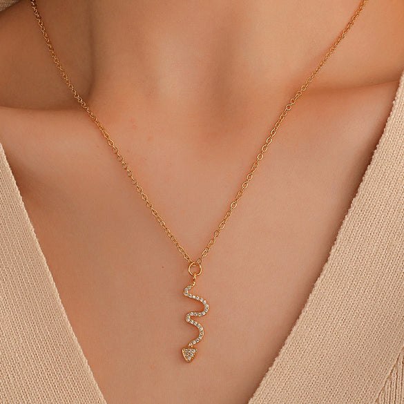 Unisex Zinc Alloy Animal Zodiac Snake Pendant Necklace With Electroplating And Regular Chain Ins Style Punk Hiphop Cold Style