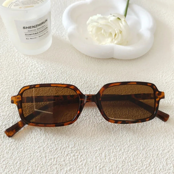 Vacation Simple Style Color Block Resin Square Full Frame Women'S Sunglasses
