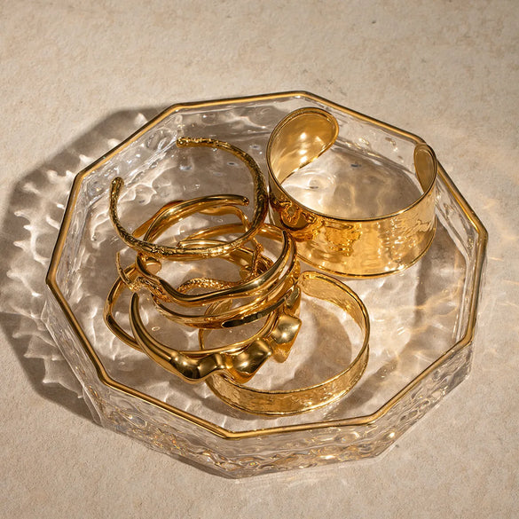 Vacation Simple Style IG Style Solid Color 304 Stainless Steel 18K Gold Plated Cuff Bracelets Wide Bracelet Bangle In Bulk