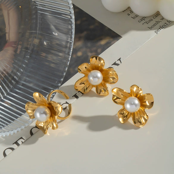 Versatile Dopamine Pearl Flower Earrings For Women 18K Gold Plated Stainless Steel With Pvd Vacuum Real Gold Electroplating