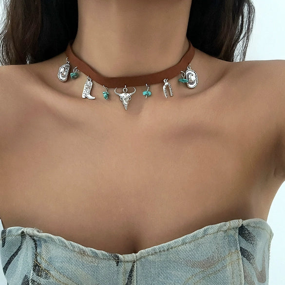 Vintage Alloy Cow Head U Shape Animals Zodiac Signs Electroplating Clavicle Chain Necklace For Women
