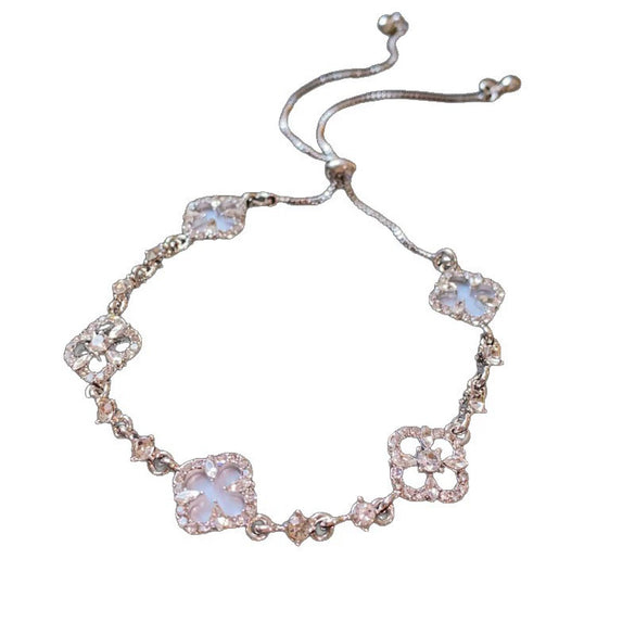 Vintage Diamondstudded Flower Copper Plastic Women's Bracelet