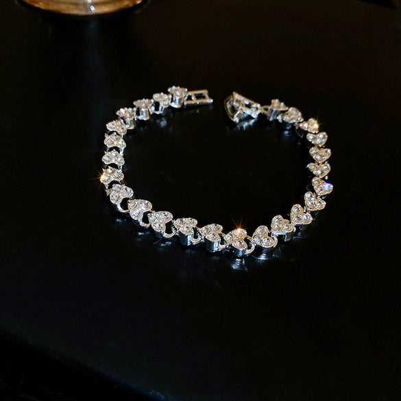 Vintage Diamondstudded Flower Copper Plastic Women's Bracelet