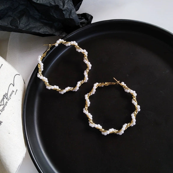 Vintage Elegant Geometric Pearl Wrapped Metal Earrings With Electroplated Finish Trendy Fashion Jewelry