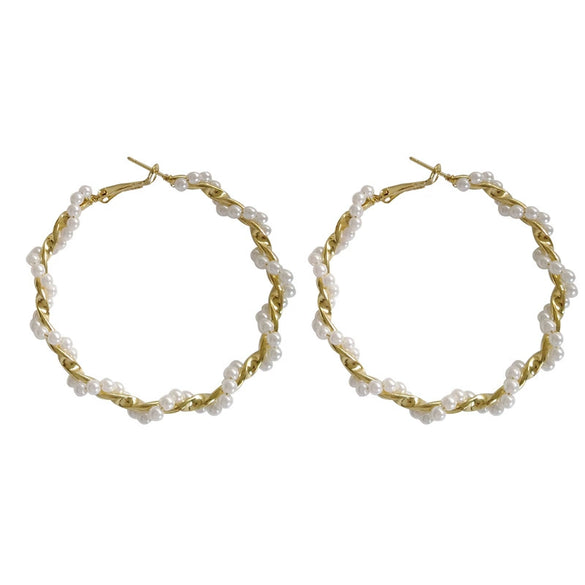 Vintage Elegant Geometric Pearl Wrapped Metal Earrings With Electroplated Finish Trendy Fashion Jewelry