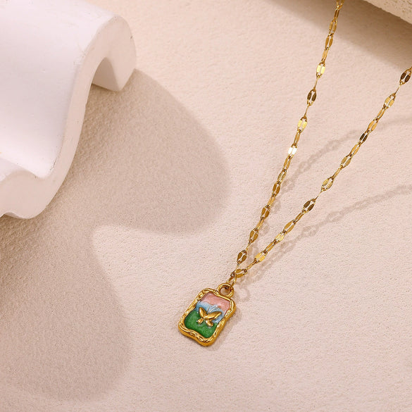 Vintage Enamel Floral Heart Pendant Necklace With Gold Plated Oshaped Chain For Women Elegant Retro Jewelry