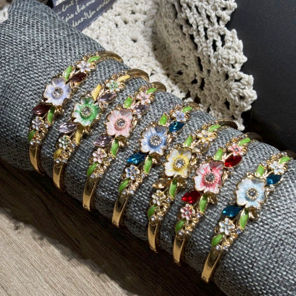Vintage Enamel Flower Bracelet For Women Delicate Floral Jewelry With Sparkling Diamond Accents And Plated Finish