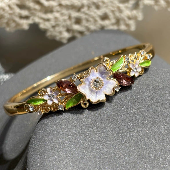Vintage Enamel Flower Bracelet For Women Delicate Floral Jewelry With Sparkling Diamond Accents And Plated Finish