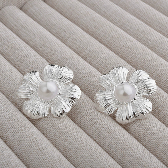 Vintage Exaggerated Geometric Flower Earrings For Women Electroplated Copper Statement Jewelry