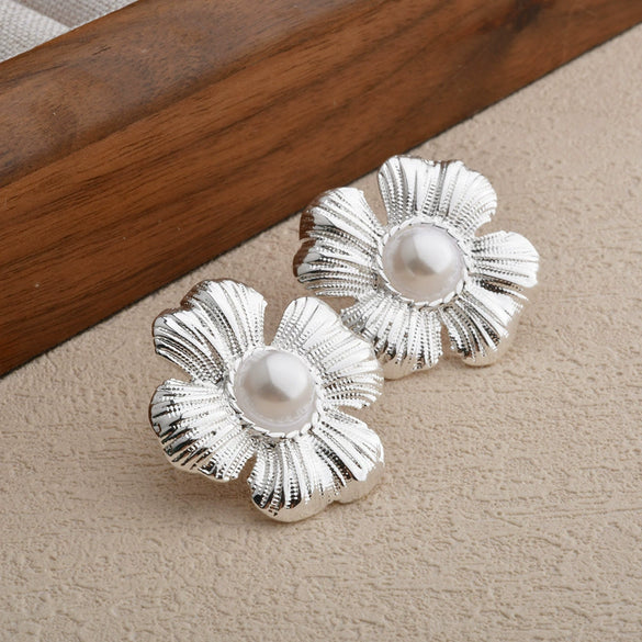 Vintage Exaggerated Geometric Flower Earrings For Women Electroplated Copper Statement Jewelry