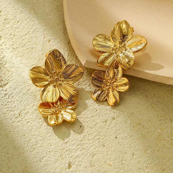 Vintage French Palace Style Stainless Steel Petal Tassel Metal Earrings For Women With Electroplating
