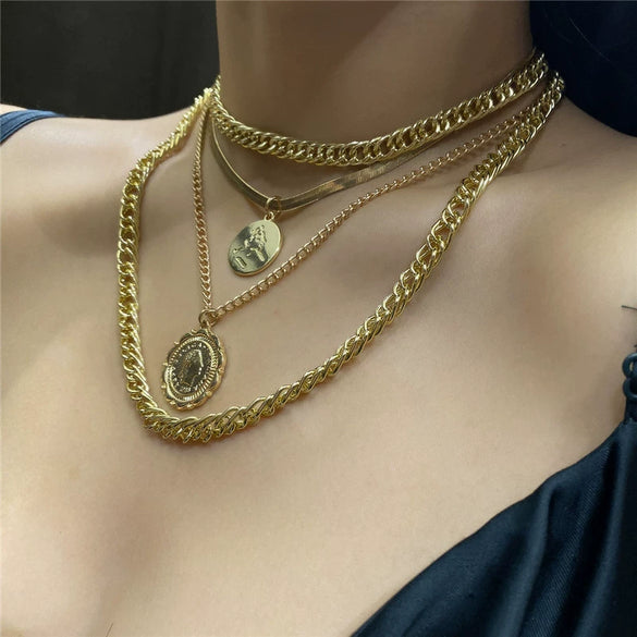 Vintage Geometric Layered Chunky Chain Necklace With Alloy Pendant And Electroplated Finish For Unisex Jewelry