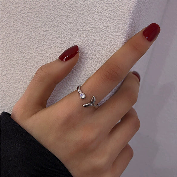 Vintage Geometric Open Ring For Women And Unisex Silver Plated Or Gold Plated Diamond Encrusted Retro Crafted Adjustable Finger Ring