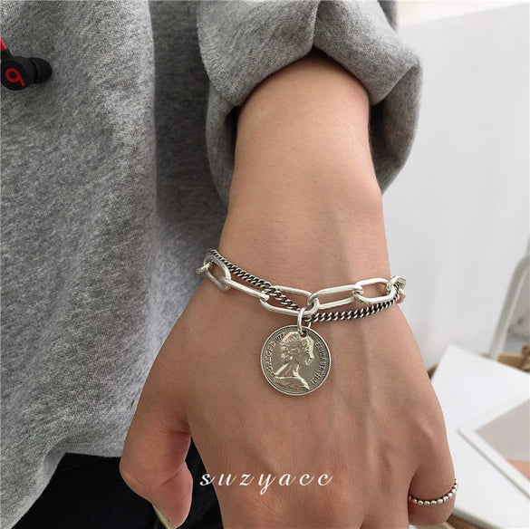 Vintage Geometric Portrait Chain Bracelet For Women And Men Alloy Electroplated Double Layer O Ring Buckle Bracelet