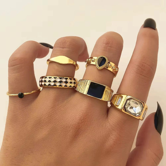 Vintage Geometric Round Turquoise Metal Ring Inlaid With Artificial Gemstones And Semiprecious Stones Gold Plated