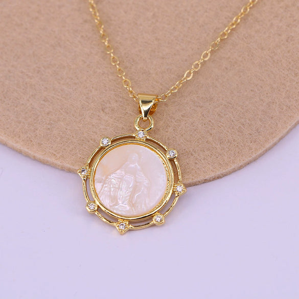 Vintage Geometric Shell Pendant Necklace With Micro Inlaid Zircon And Mixed Gem Inlay Water Wave Chain Religious Jewelry