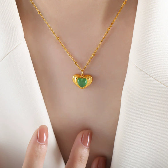 Vintage Heart Shape Emerald Glass Stone Cat's Eye Pendant Titanium Steel Jewelry Set With Electroplating