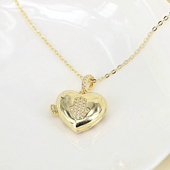 Vintage Heart Shaped Butterfly Photo Box Necklace Copper Clavicle Chain With Opening Pendant And Micro Pave Zircon Inlay