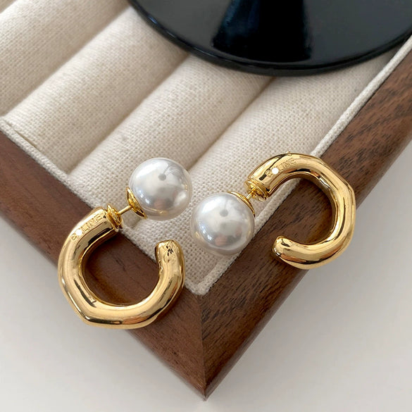 Vintage Imitation Pearl Earrings With U Shape And Geometric Pattern Electroplated Light Luxury For Women