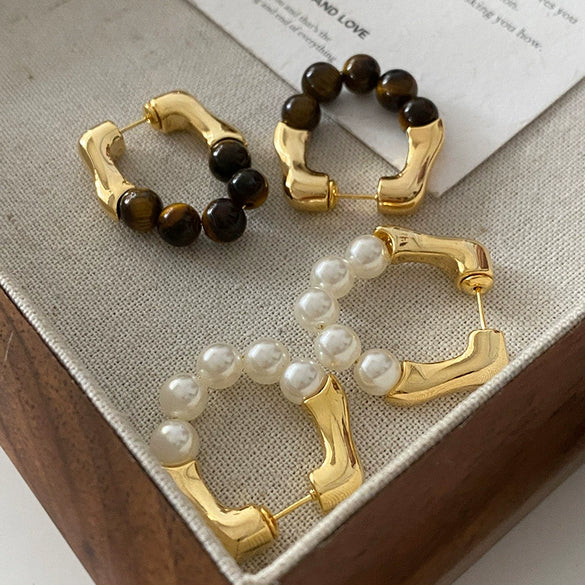 Vintage Imitation Pearl Earrings With U Shape And Geometric Pattern Electroplated Light Luxury For Women