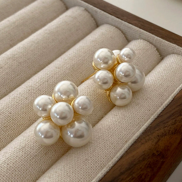 Vintage Imitation Pearl Earrings With U Shape And Geometric Pattern Electroplated Light Luxury For Women