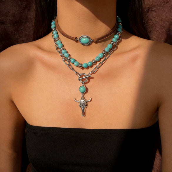 Vintage Imitation Turquoise Bull Head Beaded Necklace Set With Polished Electroplated Metal Chains And Geometric Stacking Design