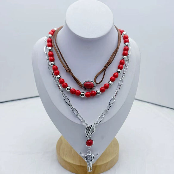 Vintage Imitation Turquoise Bull Head Beaded Necklace Set With Polished Electroplated Metal Chains And Geometric Stacking Design