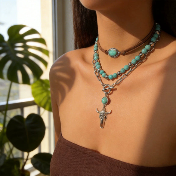 Vintage Imitation Turquoise Bull Head Beaded Necklace Set With Polished Electroplated Metal Chains And Geometric Stacking Design