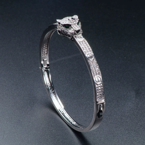 Vintage Leopard Head Bracelet For Women In Gold Plated Environmental Protection Copper With Inlaid Diamond Style Details